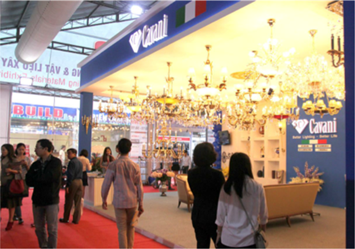 Vietbuild 2018 lần 3 tại TP.Hà Nội: Hút khách ngay ngày đầu khai mạc - Ảnh 1. Vietbuild 2018 lần 3 tại TP.Hà Nội: Hút khách ngay ngày đầu khai mạc - Ảnh 1.