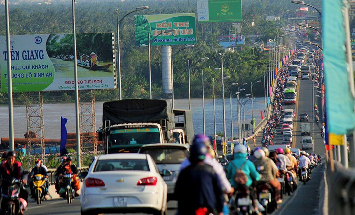Miền Tây chờ đường tốt để bứt phá - Ảnh 1. Miền Tây chờ đường tốt để bứt phá - Ảnh 1.
