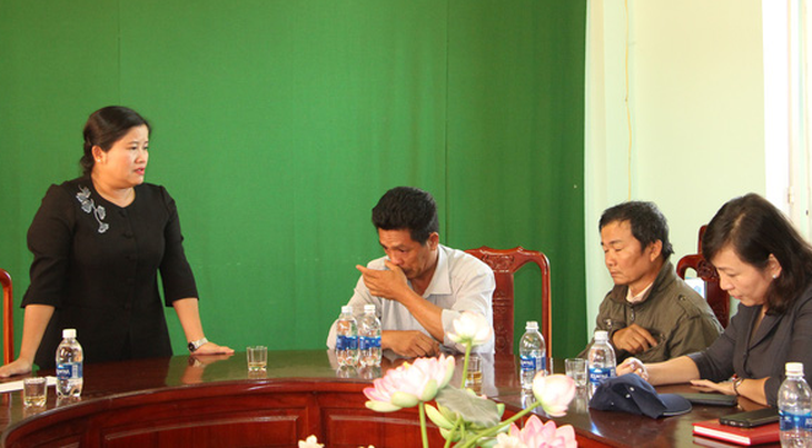 ba-tran-tue-hien-pho-bi-thu-thuong-truc-tinh-uy-binh-phuoc-tham-hoi-dong-vien-nguoi-nha-cac-nan-nhan-anh-bui-liem-1542864942120170474897 ba-tran-tue-hien-pho-bi-thu-thuong-truc-tinh-uy-binh-phuoc-tham-hoi-dong-vien-nguoi-nha-cac-nan-nhan-anh-bui-liem-1542864942120170474897