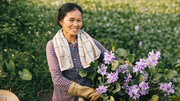 Dắt mẹ đi chơi, đong đầy hạnh phúc - Ảnh 3.