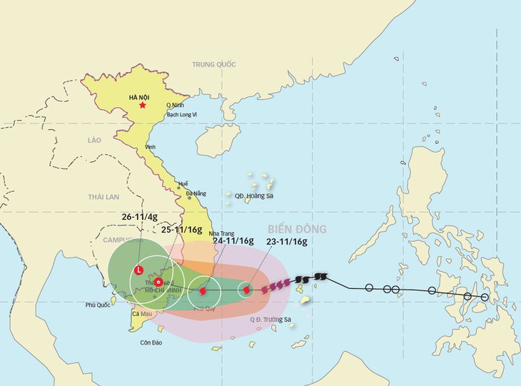 Bão cách Nha Trang 240km, TP.HCM mưa rất lớn từ chiều mai - Ảnh 1.