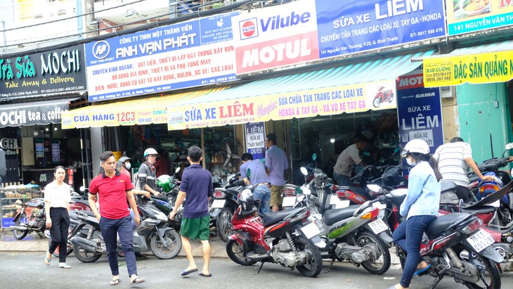 Tốn cả trăm triệu sửa ôtô ngập nước - Ảnh 2. Tốn cả trăm triệu sửa ôtô ngập nước - Ảnh 2.