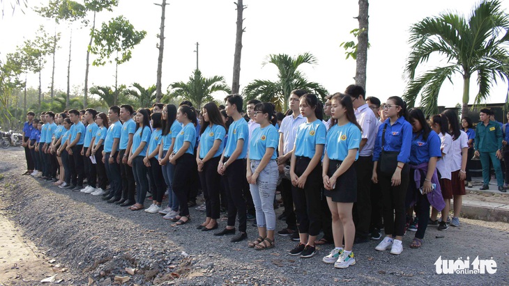 Hãy yêu nhau đi vang lên bên phần mộ Lê Thanh Thúy - Ảnh 5.