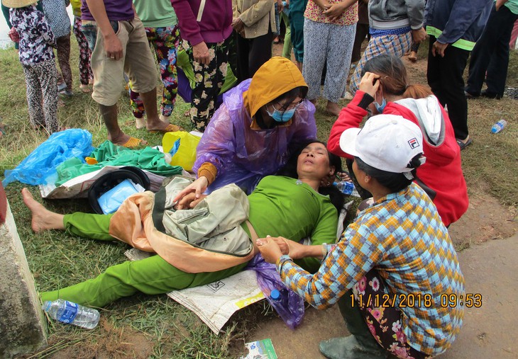 Vợ mang thai cùng chồng bị lũ cuốn chết - Ảnh 2. Vợ mang thai cùng chồng bị lũ cuốn chết - Ảnh 2.