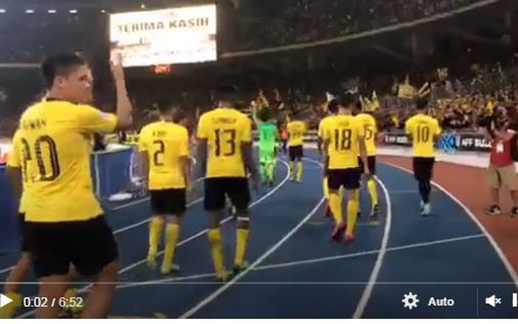 Tuyển Malaysia mừng như vô địch sau trận hòa 2-2 trước Việt Nam