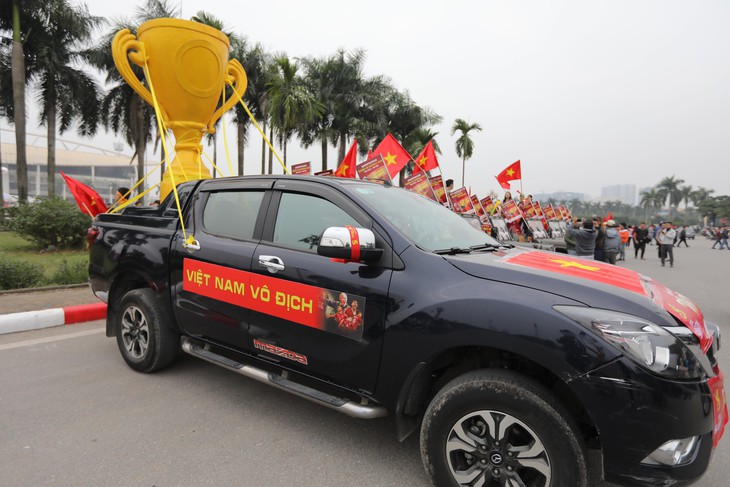Cả nước bắt đầu sôi sục trước trận chung kết lượt về - Ảnh 7. Cả nước bắt đầu sôi sục trước trận chung kết lượt về - Ảnh 7.