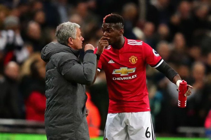 Cựu danh thủ Carragher: Pogba nên theo Mourinho rời khỏi M.U’ - Ảnh 1.