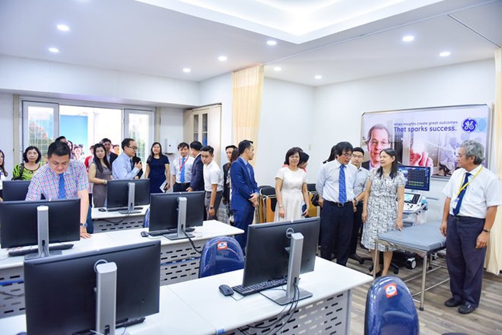 Triển khai số hóa trong y tế ở Đại học Y Dược TP Hồ Chí Minh - Ảnh 1. Triển khai số hóa trong y tế ở Đại học Y Dược TP Hồ Chí Minh - Ảnh 1.