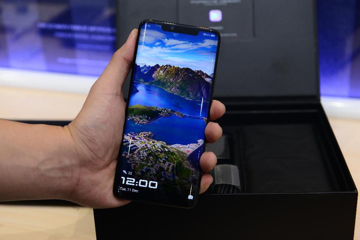 Trên tay Porsche Design Huawei Mate 20 RS: hội tụ công nghệ tối tân - Ảnh 6. Trên tay Porsche Design Huawei Mate 20 RS: hội tụ công nghệ tối tân - Ảnh 6.