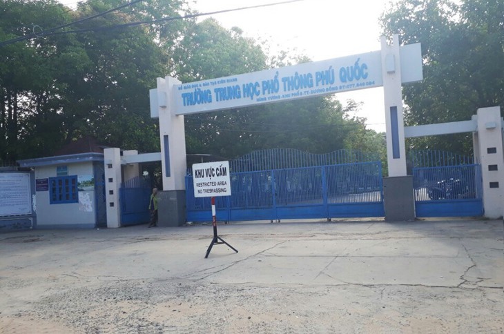 Sẽ kỷ luật thầy giáo ra đề thi toán học kỳ 1 ở Phú Quốc - Ảnh 1. Sẽ kỷ luật thầy giáo ra đề thi toán học kỳ 1 ở Phú Quốc - Ảnh 1.