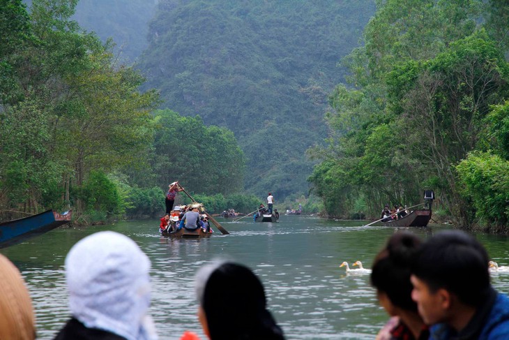 Một doanh nghiệp muốn đầu tư 15.000 tỉ để Chùa Hương thành di sản thế giới - Ảnh 1.