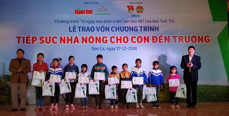 Trao vốn Tiếp sức nhà nông cho con đến trường tại Sơn La - Ảnh 3.