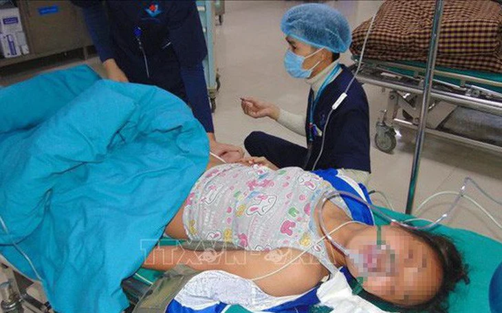 Bị kiến đốt, người đàn ông sốc phản vệ nguy kịch - Ảnh 2.