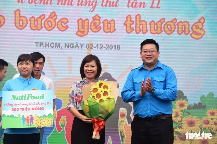 Ngày hội hoa hướng dương: Nhân lên triệu tấm lòng - Ảnh 5.