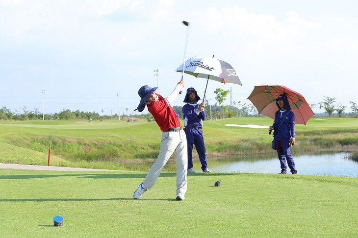 129 golfer tham dự giải Golf BMD Furniture 2018 lần 3 - Ảnh 5.