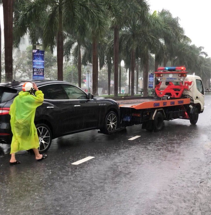 Mưa lớn kéo dài, Đà Nẵng tốc lực đào kênh thoát nước - Ảnh 2.