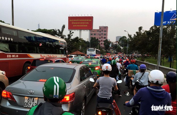 Báo tin nóng giao thông, gọi 0903.812.723, 0913.880.906 - Ảnh 1.