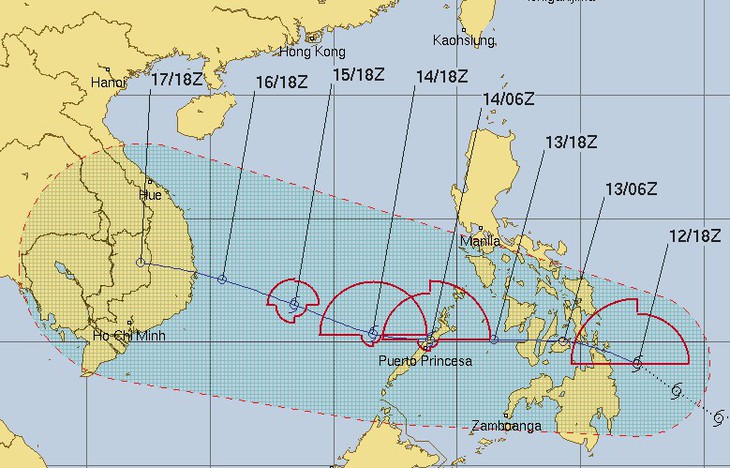 Bão Sanba mạnh lên, áp sát Trường Sa ngay tết - Ảnh 2.