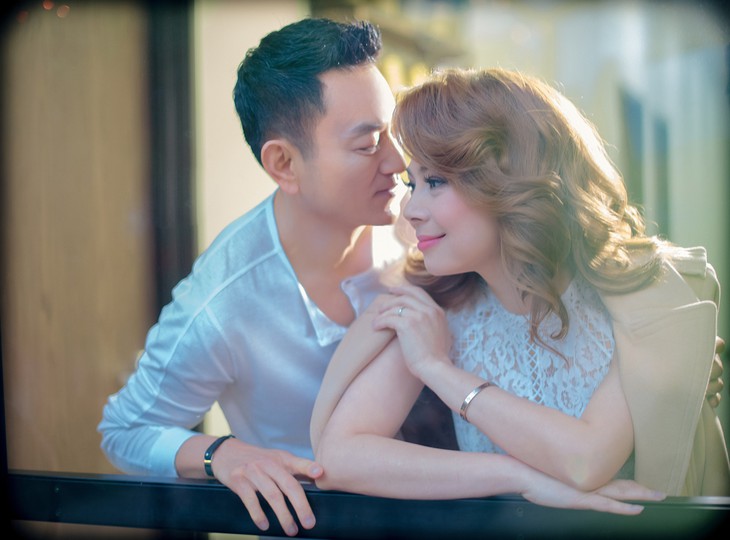 Thanh Thảo tình tứ cùng bạn đời trong album Valentine - Ảnh 5.