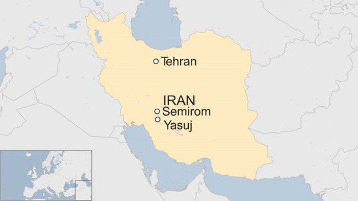 Máy bay chở khách rơi tại Iran, 66 người thiệt mạng - Ảnh 1.