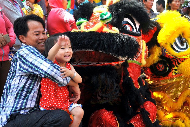 Lễ hội chùa Ông, chùa Bà không đốt vàng mã, không rải tiền lẻ - Ảnh 1.