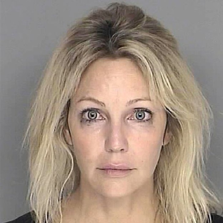 Diễn viên Heather Locklear bị bắt vì đánh bạn trai bị thương - Ảnh 3. Diễn viên Heather Locklear bị bắt vì đánh bạn trai bị thương - Ảnh 3.