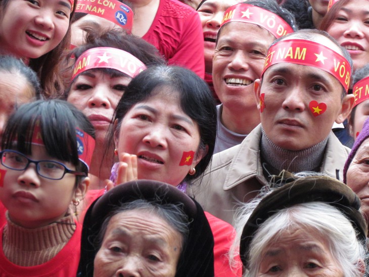 Xem chung kết với gia đình tuyển thủ: Các con đã thi đấu hết mình! - Ảnh 18.