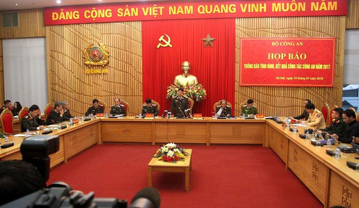 Ban Bí thư: Xử nghiêm vụ đánh bạc, rửa tiền liên quan cán bộ công an - Ảnh 1.