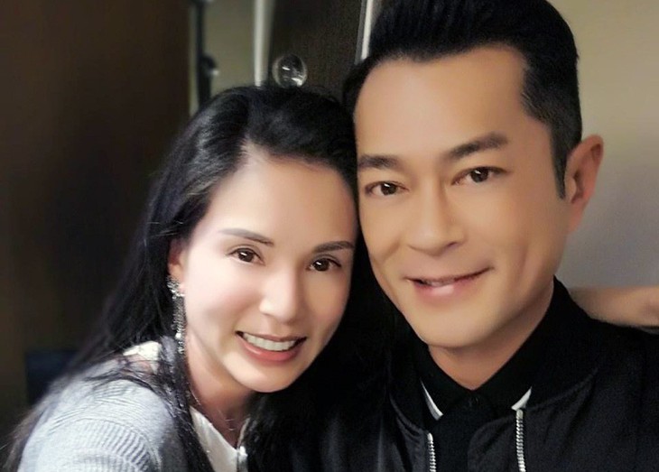 Tiểu Long Nữ và Dương Quá: 23 năm 1 vòng tay thế kỷ - Ảnh 4. Tiểu Long Nữ và Dương Quá: 23 năm 1 vòng tay thế kỷ - Ảnh 4.