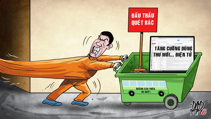 Đấu thầu quét rác: Lợi tiền tỉ, sao cứ lừng khừng? - Ảnh 1.