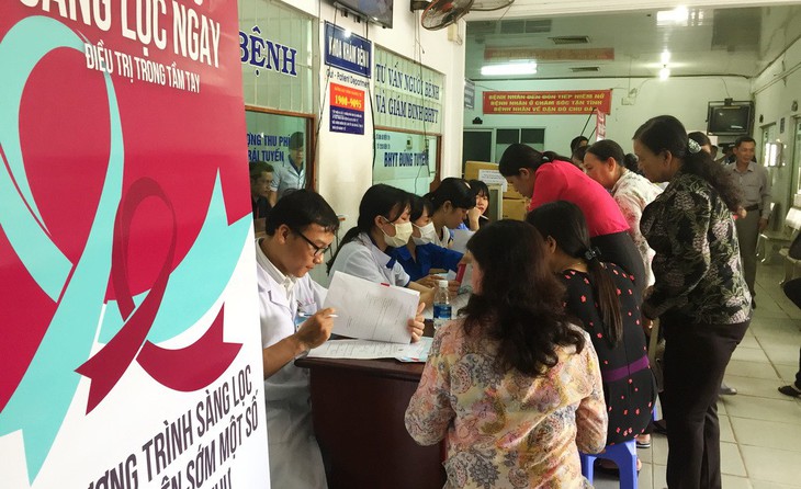 Đừng để phát hiện trễ bệnh ung thư - Ảnh 1.