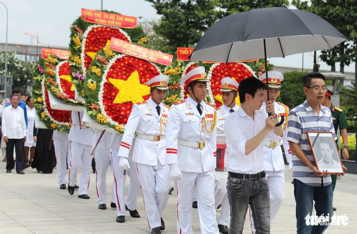 Anh Nguyễn Văn Trỗi đã an nghỉ tại nghĩa trang liệt sĩ TP.HCM - Ảnh 1.