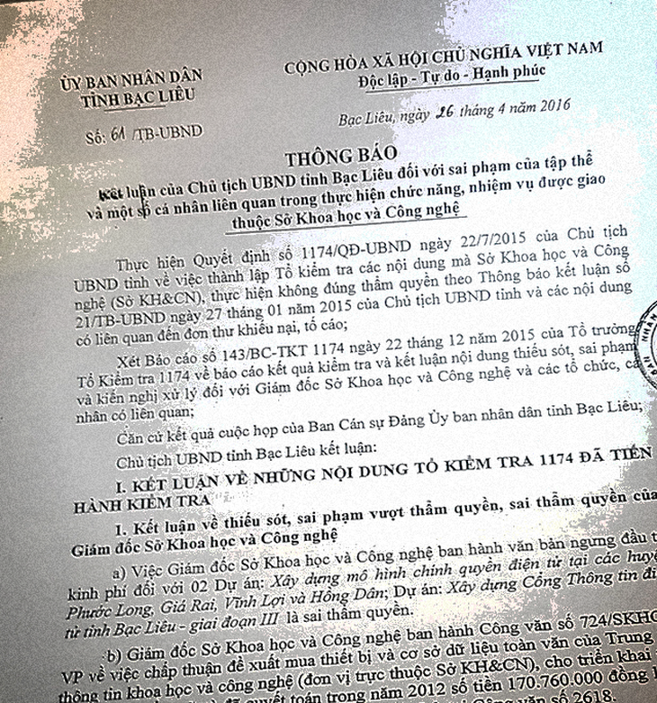 Bộ Nội vụ vào cuộc vụ giám đốc sở khiếu nại chủ tịch tỉnh Bạc Liêu - Ảnh 1.