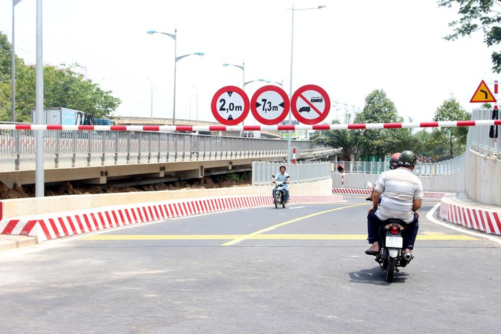 Đường chui cầu Bình Triệu chính thức thông xe - Ảnh 1. Đường chui cầu Bình Triệu chính thức thông xe - Ảnh 1.