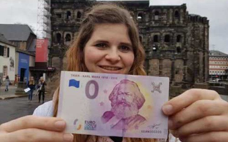 Cháy hàng đồng euro kỷ niệm 200 năm ngày sinh Karl Marx