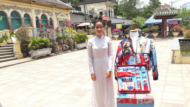 Giới trẻ Cần Thơ sôi sục vì quà chất Pepsi - Ảnh 1. Giới trẻ Cần Thơ sôi sục vì quà chất Pepsi - Ảnh 1.
