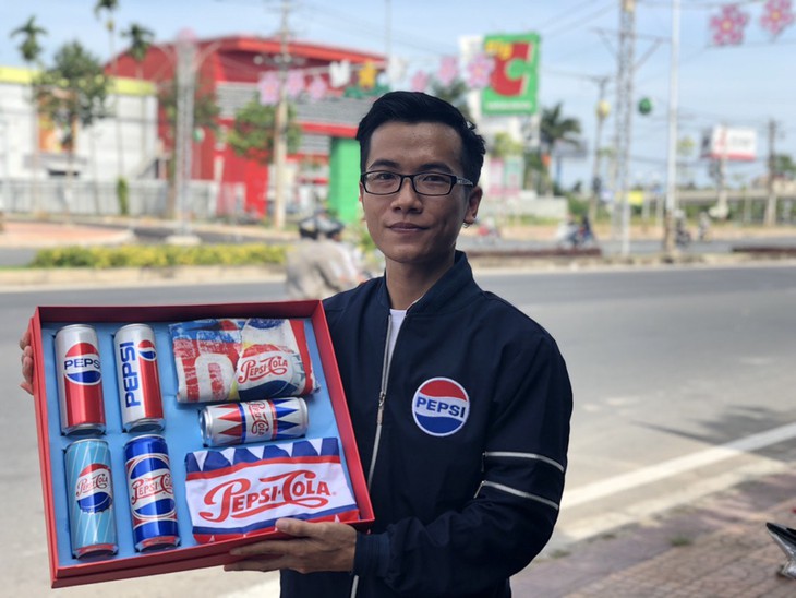 Giới trẻ Cần Thơ sôi sục vì quà chất Pepsi - Ảnh 5. Giới trẻ Cần Thơ sôi sục vì quà chất Pepsi - Ảnh 5.