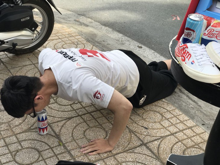 Giới trẻ Cần Thơ sôi sục vì quà chất Pepsi - Ảnh 6. Giới trẻ Cần Thơ sôi sục vì quà chất Pepsi - Ảnh 6.