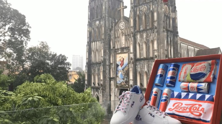 “Lật tung” cả Hà Nội vì hộp quà chất Pepsi - Ảnh 8. “Lật tung” cả Hà Nội vì hộp quà chất Pepsi - Ảnh 8.