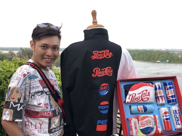 Giới trẻ Cần Thơ sôi sục vì quà chất Pepsi - Ảnh 10. Giới trẻ Cần Thơ sôi sục vì quà chất Pepsi - Ảnh 10.