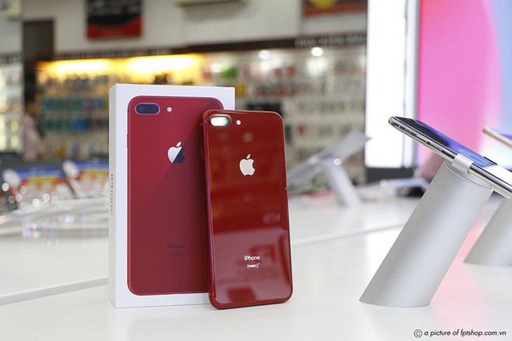 Tặng gấp đôi thời gian bảo hành cho iPhone 8/8 Plus Red tại FPT Shop - Ảnh 3. Tặng gấp đôi thời gian bảo hành cho iPhone 8/8 Plus Red tại FPT Shop - Ảnh 3.
