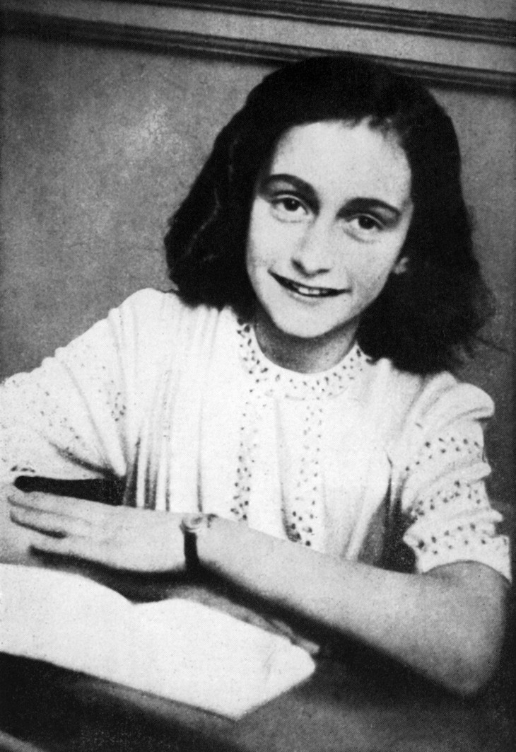 Tìm thấy 2 trang bị giấu đi của Nhật ký Anne Frank - Ảnh 1.