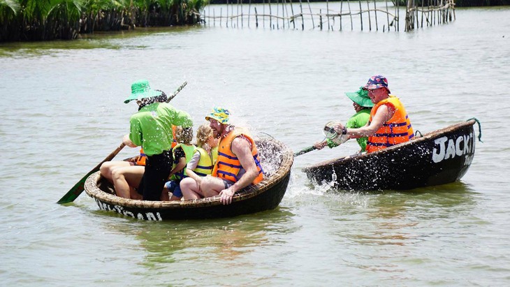 Biến nông thôn thành điểm đến hấp dẫn du khách - Ảnh 2.