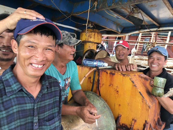 Hai lần bỏ biển cứu người - Ảnh 1.
