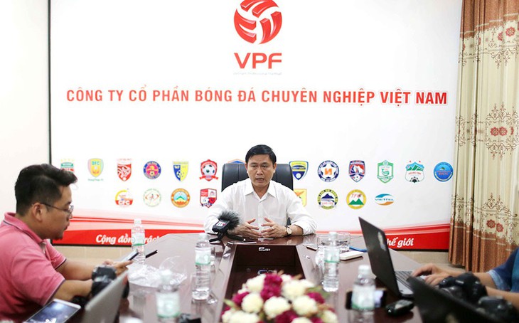 Ông Trần Mạnh Hùng từ chức Phó chủ tịch HĐQT VPF - Ảnh 1.