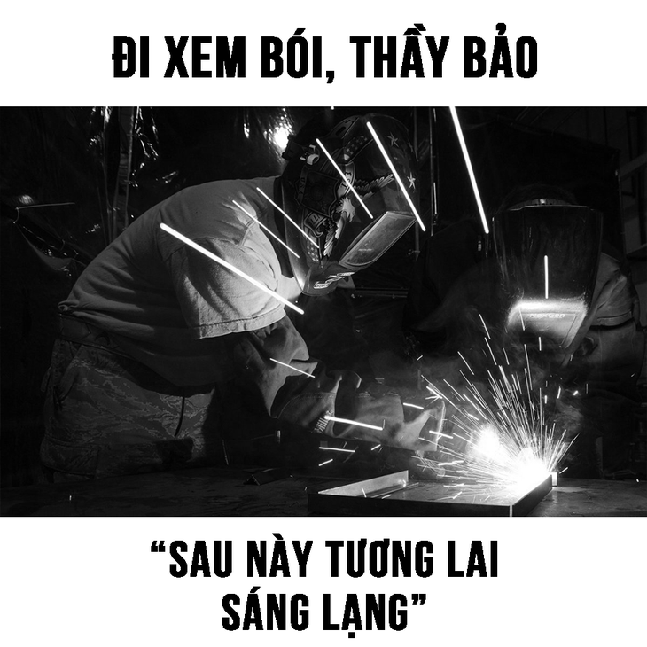 Bộ ảnh hài: Tương lai đúng như... lời thầy bói phán! - Ảnh 1.