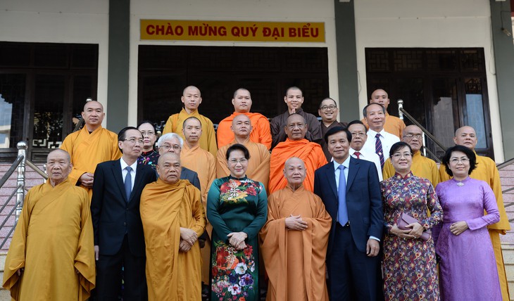 Chủ tịch Quốc hội chúc mừng Giáo hội Phật giáo nhân Đại lễ Phật đản - Ảnh 3.