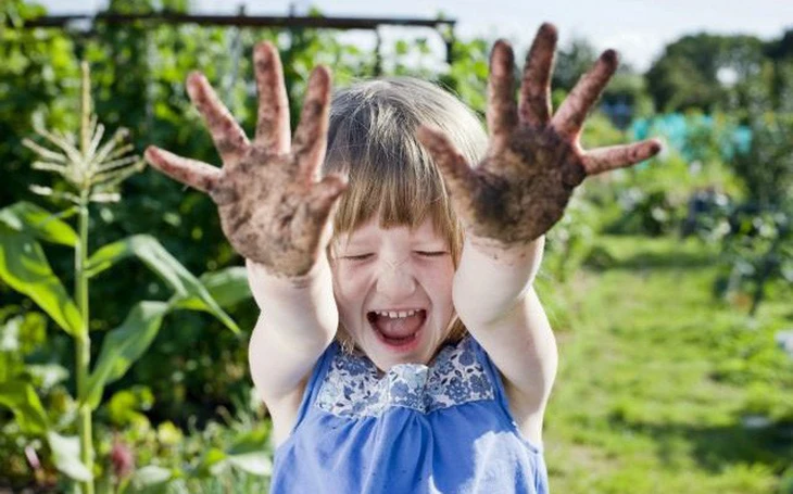 Khoa học đồng tình với bí quyết 'không nổi giận' giúp Dick Van Dyke sống lâu - Ảnh 2.