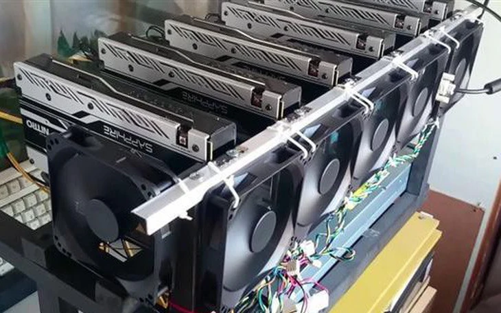 Thu giữ 500 máy đào tiền điện tử lậu theo đường tiểu ngạch vào Việt Nam - Ảnh 2.