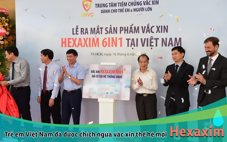 Trẻ em Việt Nam đã được chích ngừa văc xin thế hệ mới Hexaxim